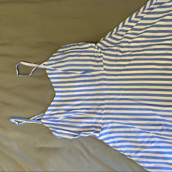 Old Navy Striped summer dress - Picture 2 of 7
